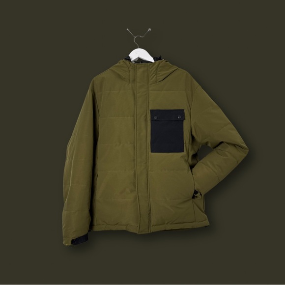 Zara Khaki Green Thick Jacket with Black Accent - Picture 3 of 4